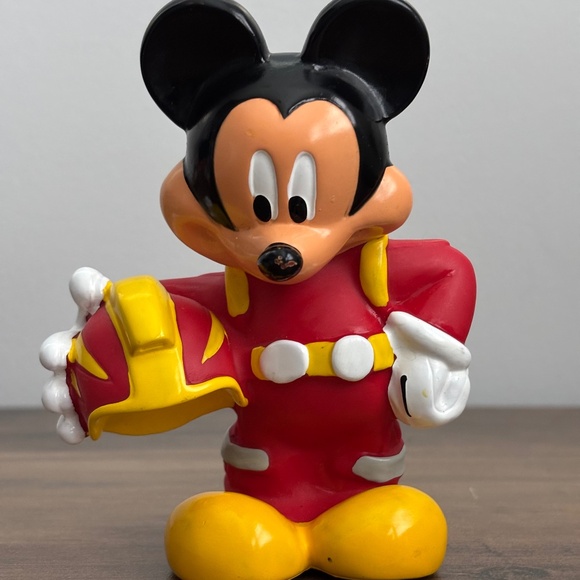* Disney MICKEY MOUSE Roadster Racers Figure Toy w/ Helmet 5" PVC Cake Topper * - Picture 1 of 10